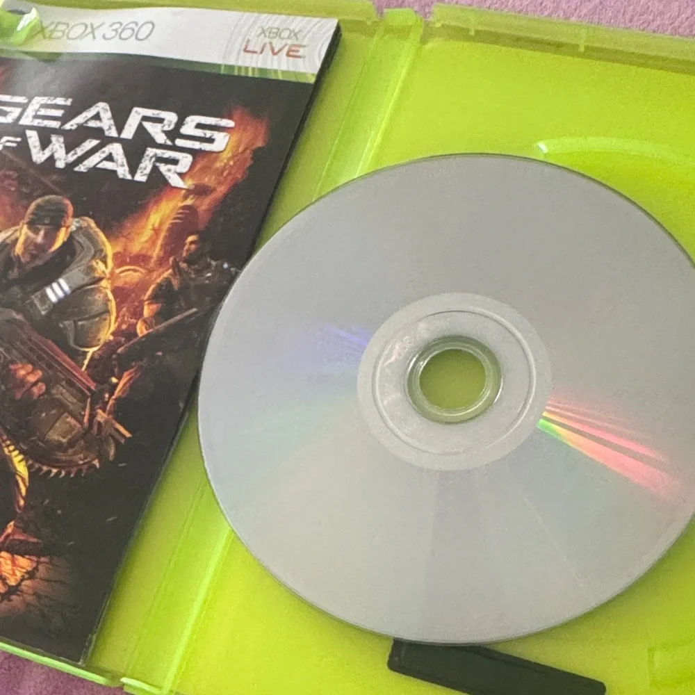 Microsoft Gears of War Xbox 360 - Green and Orange